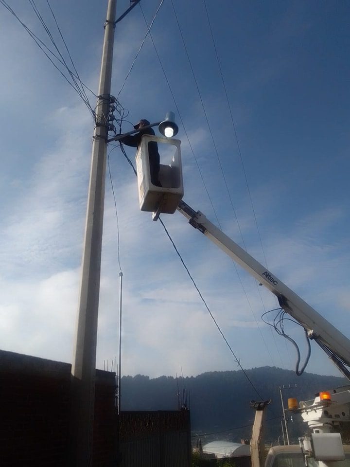 1701723047 534 Nuestro equipo de Alumbrado Publico y Electrificacion realizo el mantenimiento