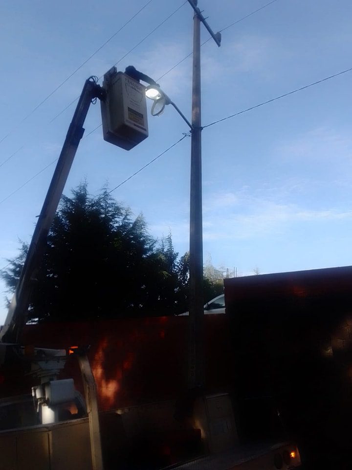 1701723059 388 Nuestro equipo de Alumbrado Publico y Electrificacion realizo el mantenimiento