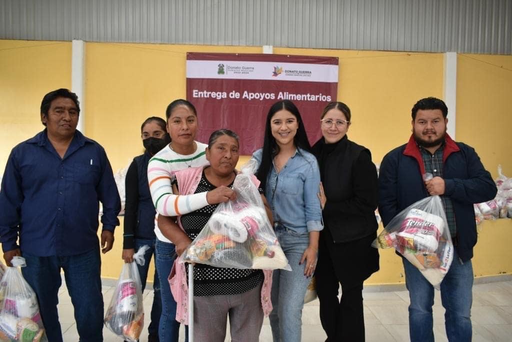 1701724686 38 El dia de hoy la Lic Carmen Albarran Gabriel Presidenta