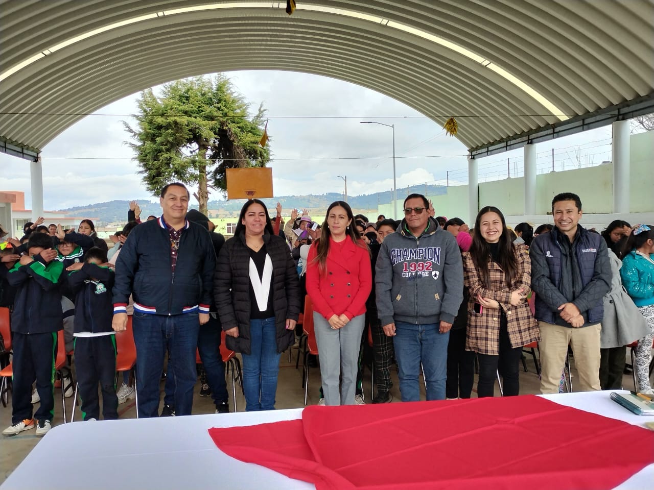 1701733804 380 En la escuela primaria de San Diego Suchitepec la Secretaria