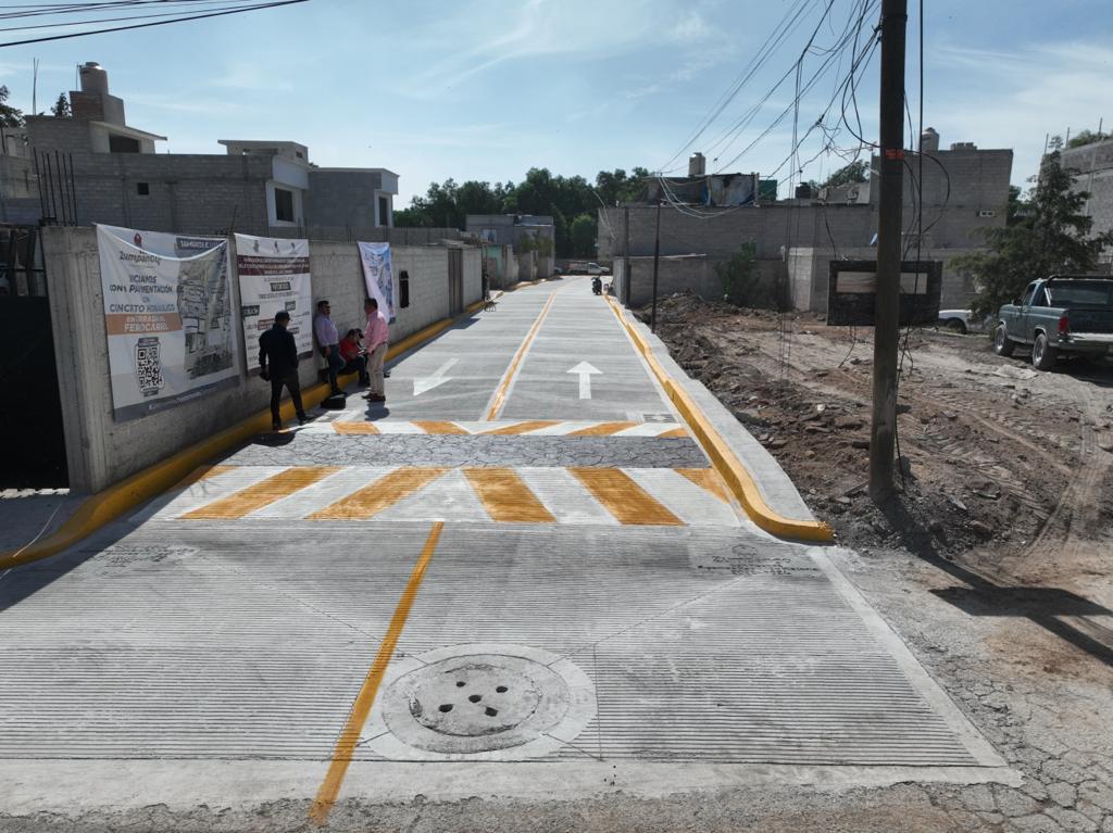 1701812830 283 CONCLUIMOS LA PAVIMENTACION CON CONCRETO HIDRAULICO EN CERRADA DEL FERROCARRIL