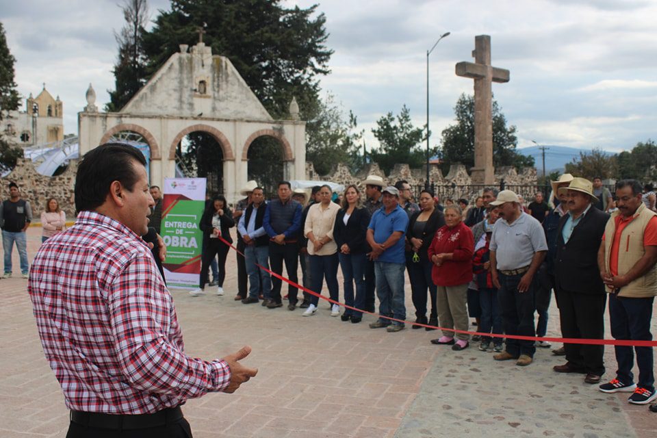 1701875100 257 Nuestro Presidente Municipal Hilarion Coronel Lemus hizo entrega oficial de