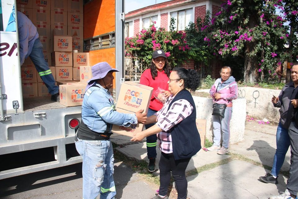 1701881131 484 Familias de la segunda Seccion de la Colonia Anahuac recibieron