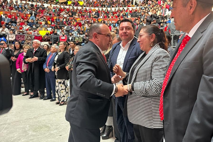 1701892573 La Presidenta Municipal Maria Luisa Carmona Alvarado acompano al alcalde