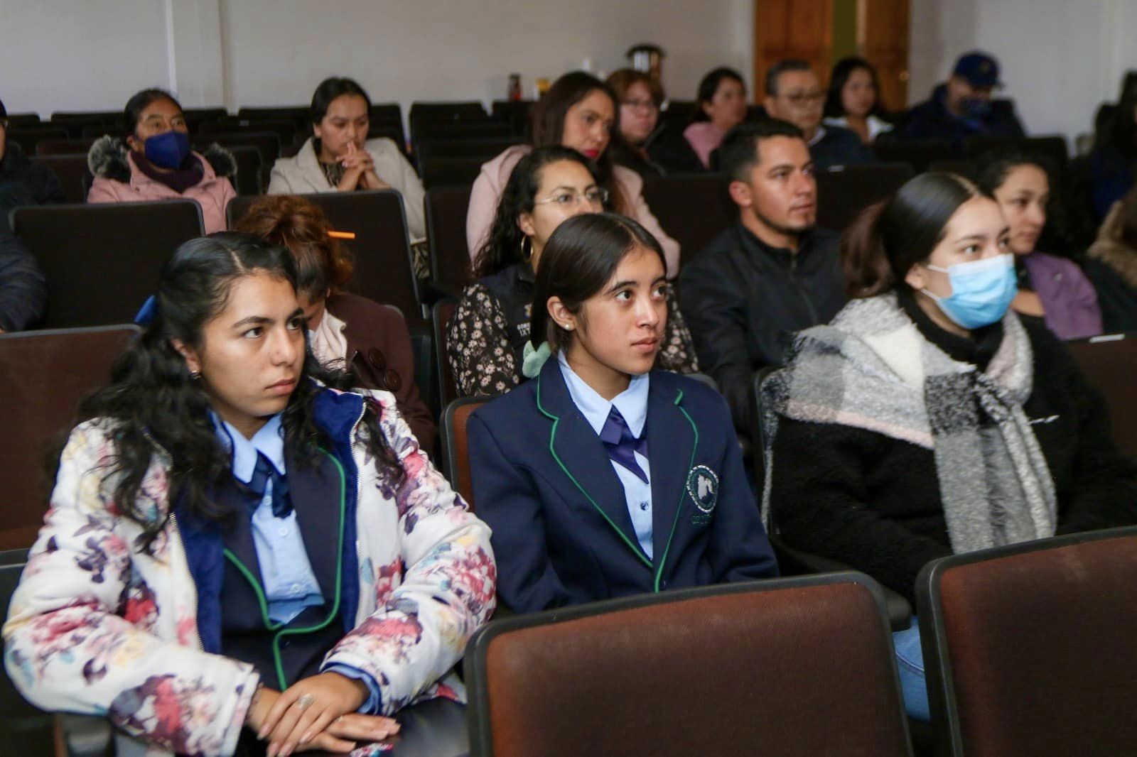 1701902164 649 Los servidores publicos municipales recibieron capacitacion por personal de la