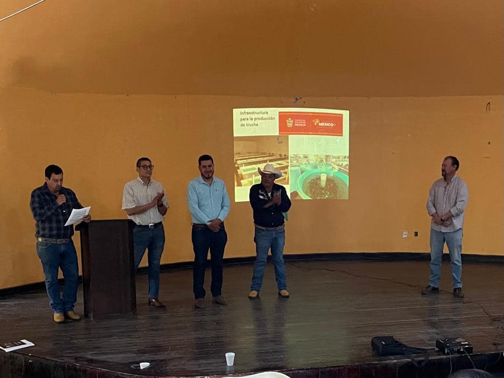 1701970491 72 Con la finalidad de fortalecer al sector agropecuario el Ayuntamiento