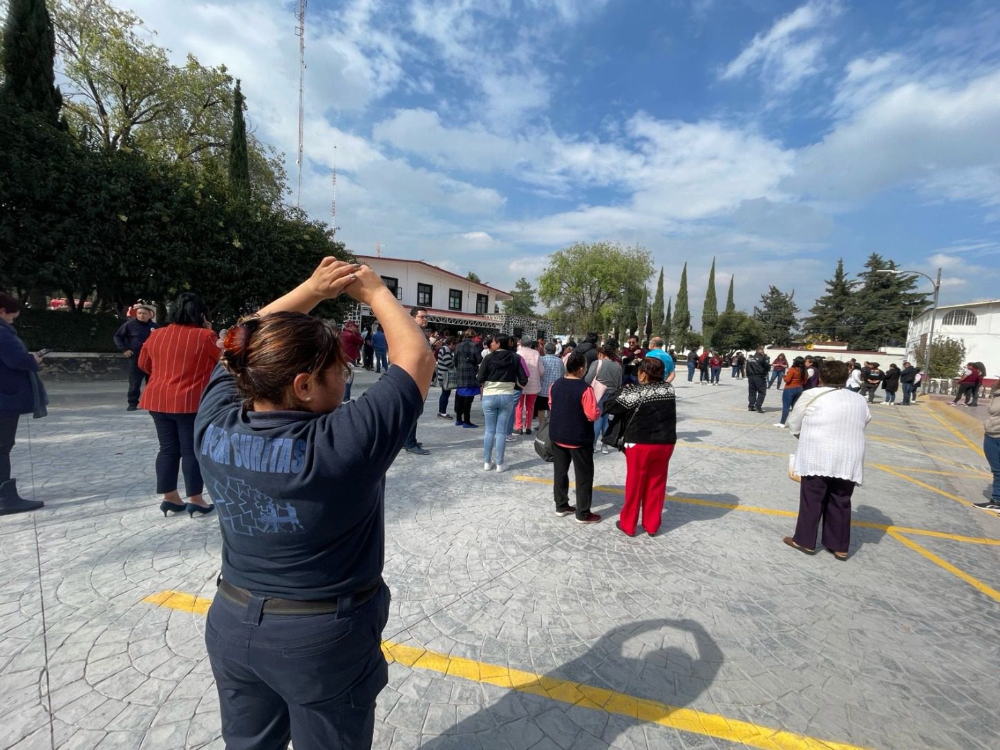 1701982140 916 Personal del Ayuntamiento Acolman evacuaron las instalaciones del Palacio Muni