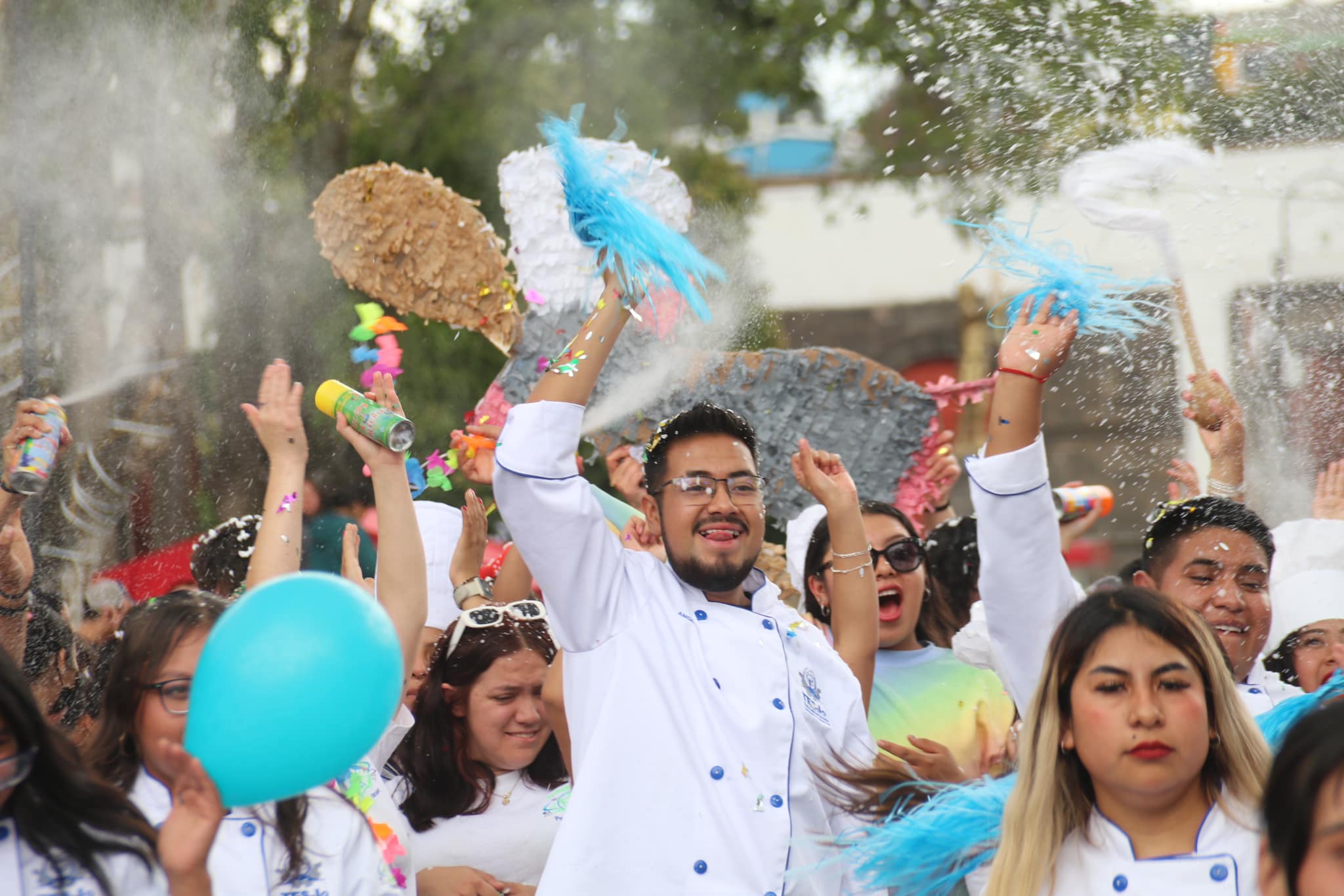 1701991265 74 El Presidente Municipal Jesus Cedillo Gonzalez felicito y reconocio al