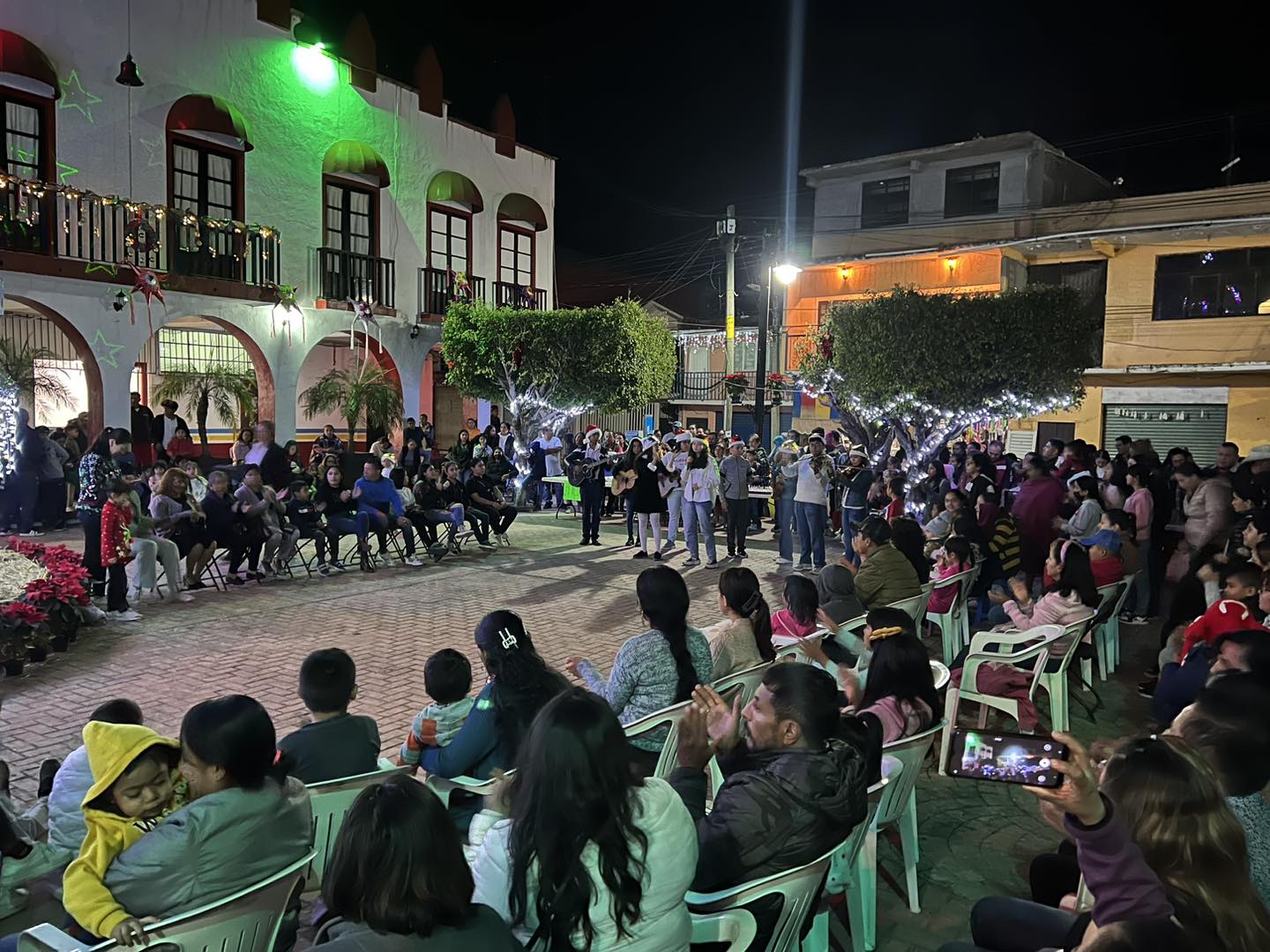 1702042969 160 En el marco de las fechas decembrinas el Presidente Municipal