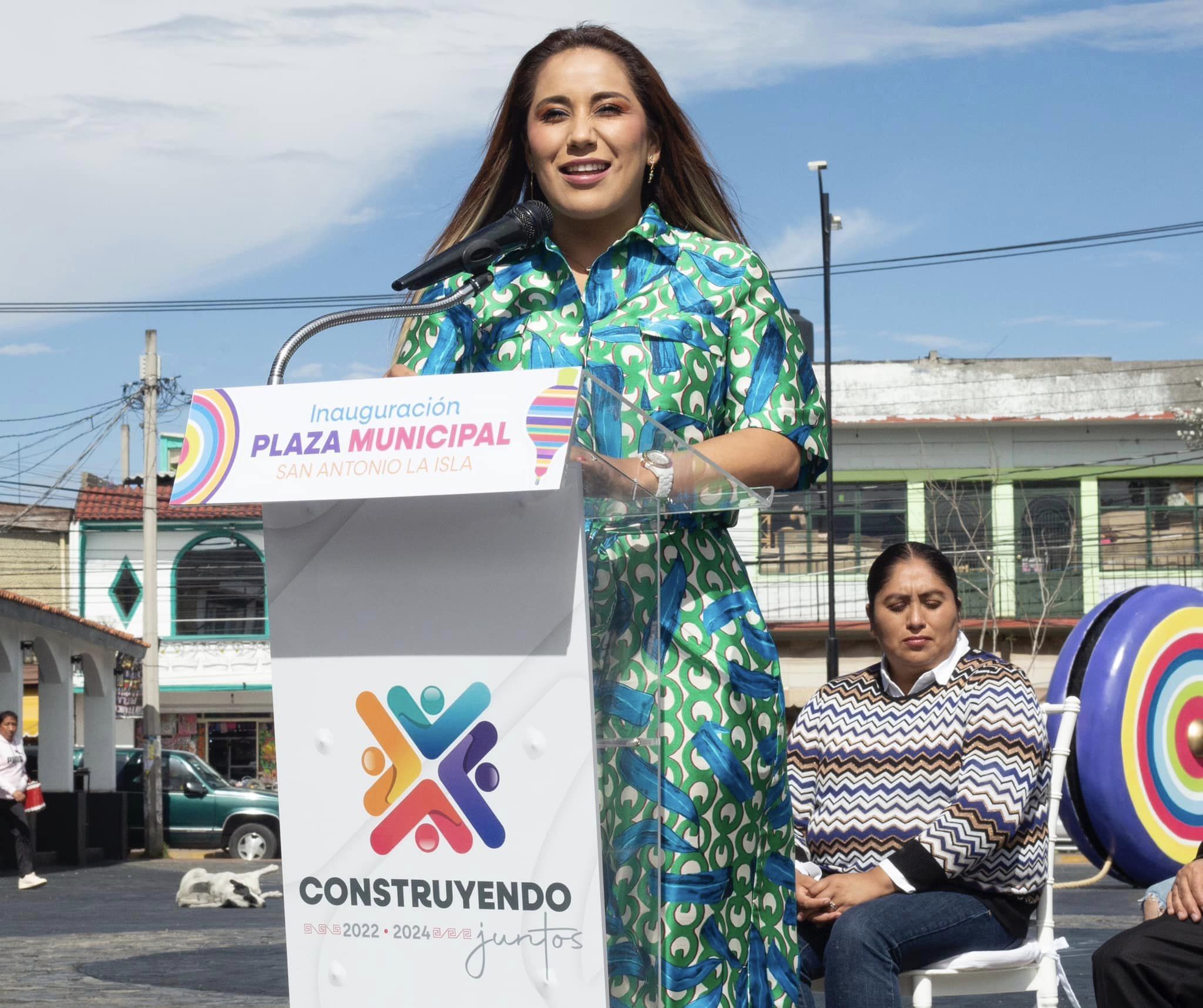 1702048060 735 ¡Ven a conocerla Inauguramos nuestra Plaza Municipal SanAntonioLaIsla un espa