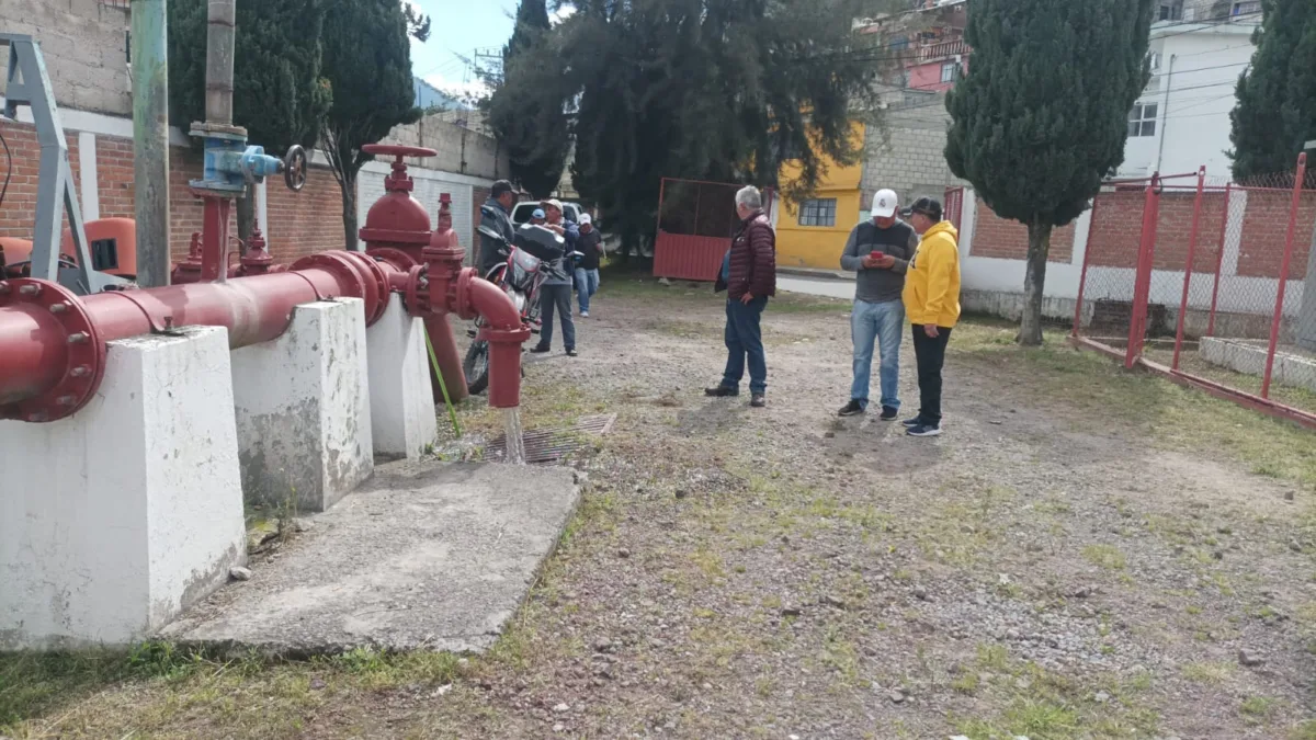 1702163362 936 Ya habra agua en el pozo de agua Roman Pina