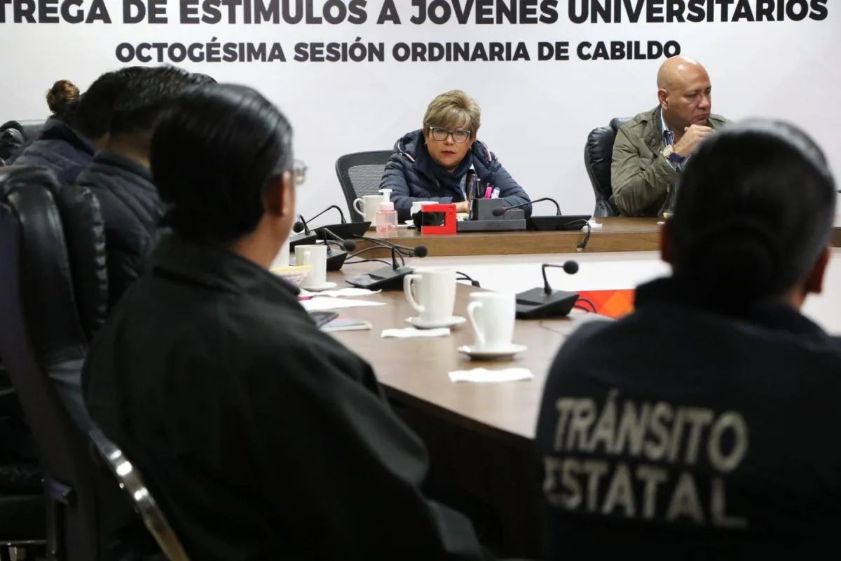 1702226522 352 SEGURIDAD La Presidenta Municipal Cristina Gonzalez Cruz encabeza la