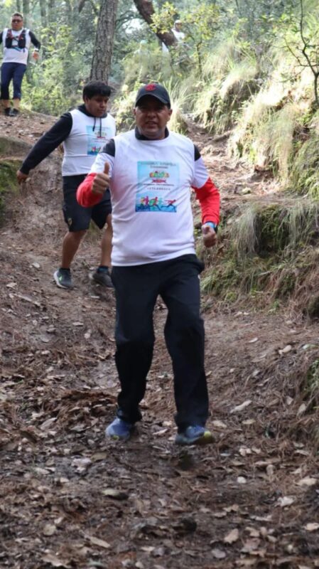 1702233965 453 Nuestro presidente municipal Abuzeid Lozano participando de la Carrera Atletic