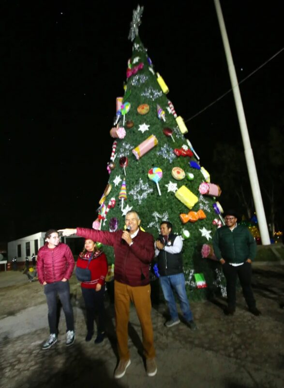 1702527203 717 Encendido del Arbol Navideno 2023 en Acolman Inicio de fiestas