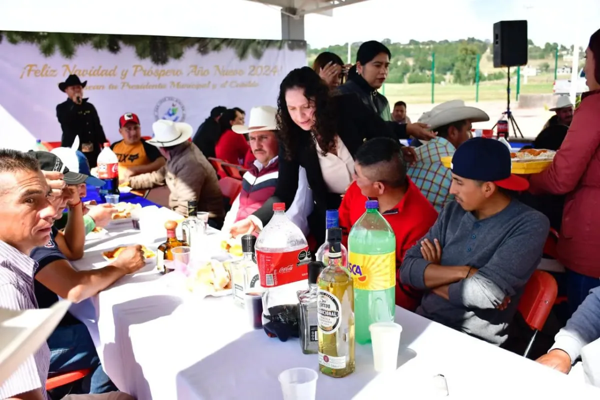 1703380516 La C Ana Maria Vazquez Carmona Presidenta Municipal de San jpg