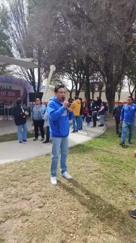 1704705369 ¡Ninos corranle a la Alameda hay RoscaDeReyes Juguetes Inflables y jpg